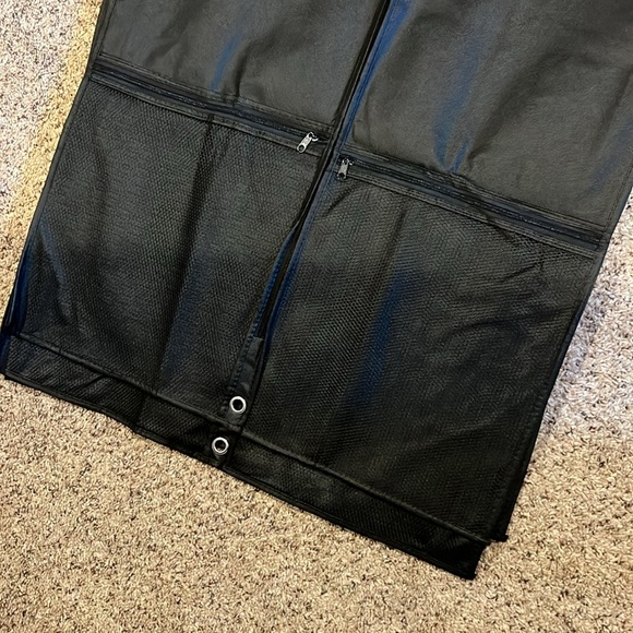 54 inch long garment bags. Set of three - Picture 5 of 5